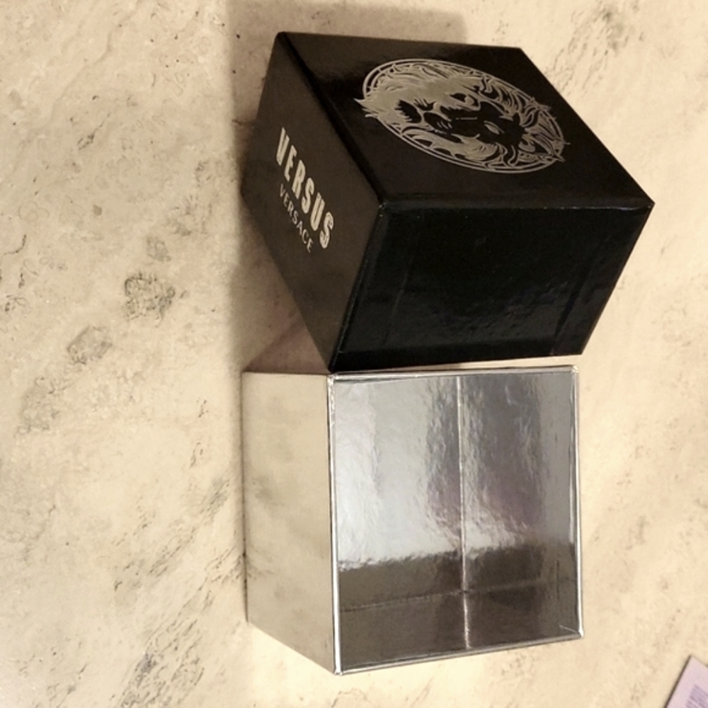 Versace watch box - Picture 2 of 3